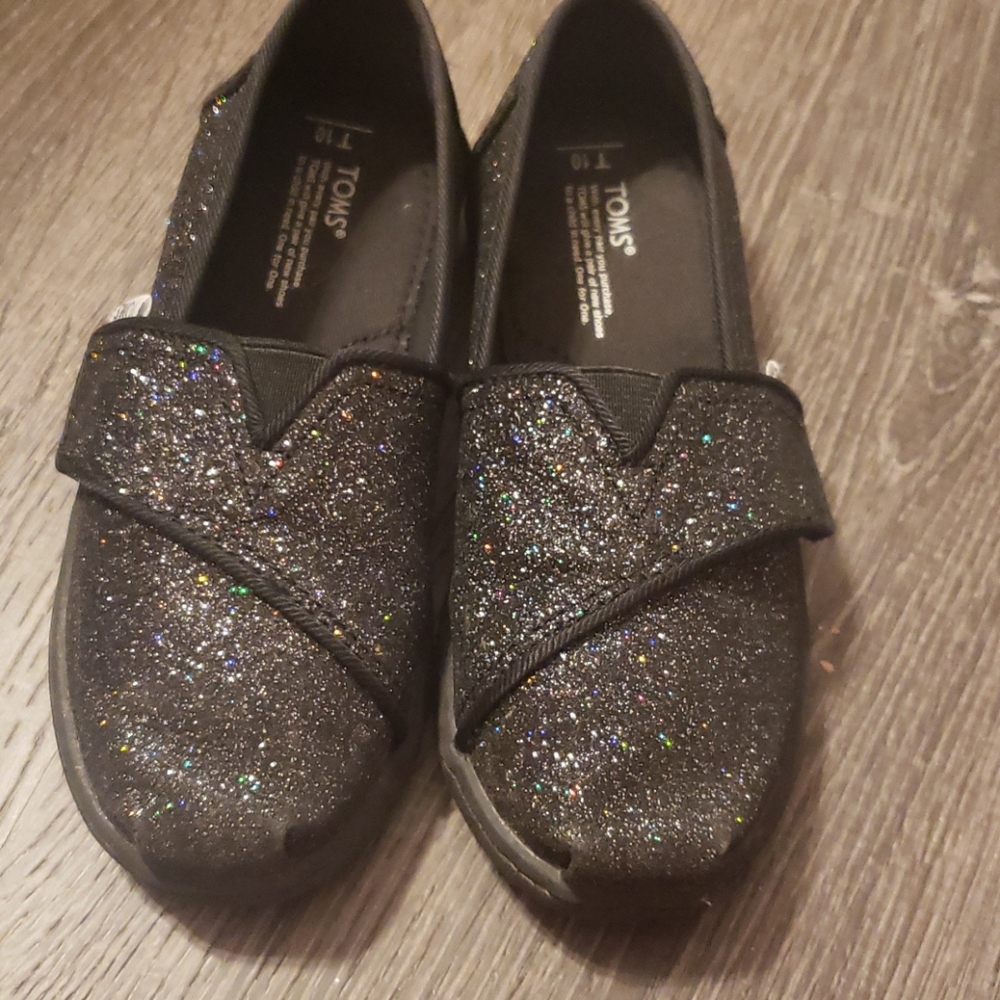 Black sparkling Toms size 10T